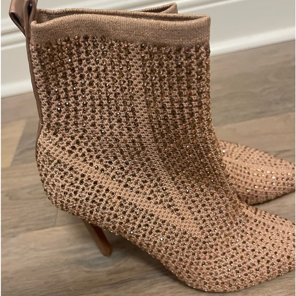 beige / gold shine EUC boots - Picture 4 of 9